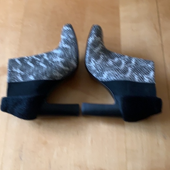Trina Turk Wilshire Ankle Booties 6 - Picture 4 of 10